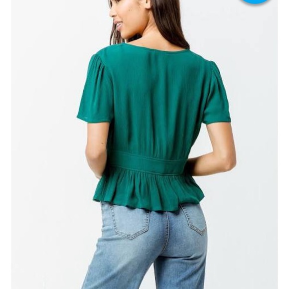 Tilly’s Patrons of Peace Emerald Peplum Crop Top💚 - Picture 3 of 4